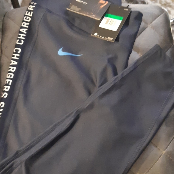 Nike Pants - Nwt drop Nike training  tight fit.